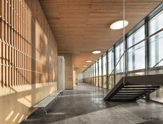 LINEA by LAUDESCHER